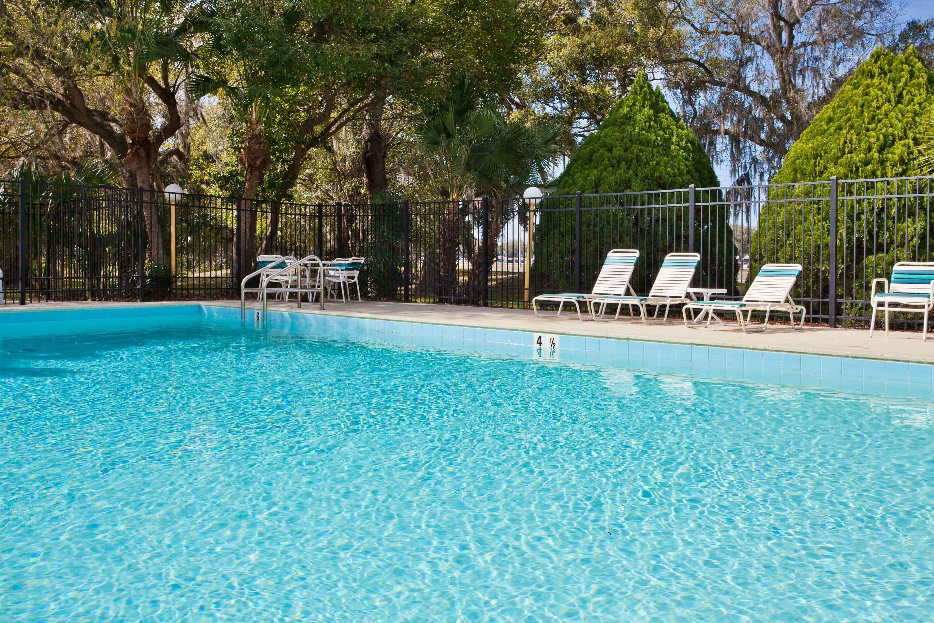 La Quinta By Wyndham Tampa Fairgrounds - Casino Hotel Exterior photo