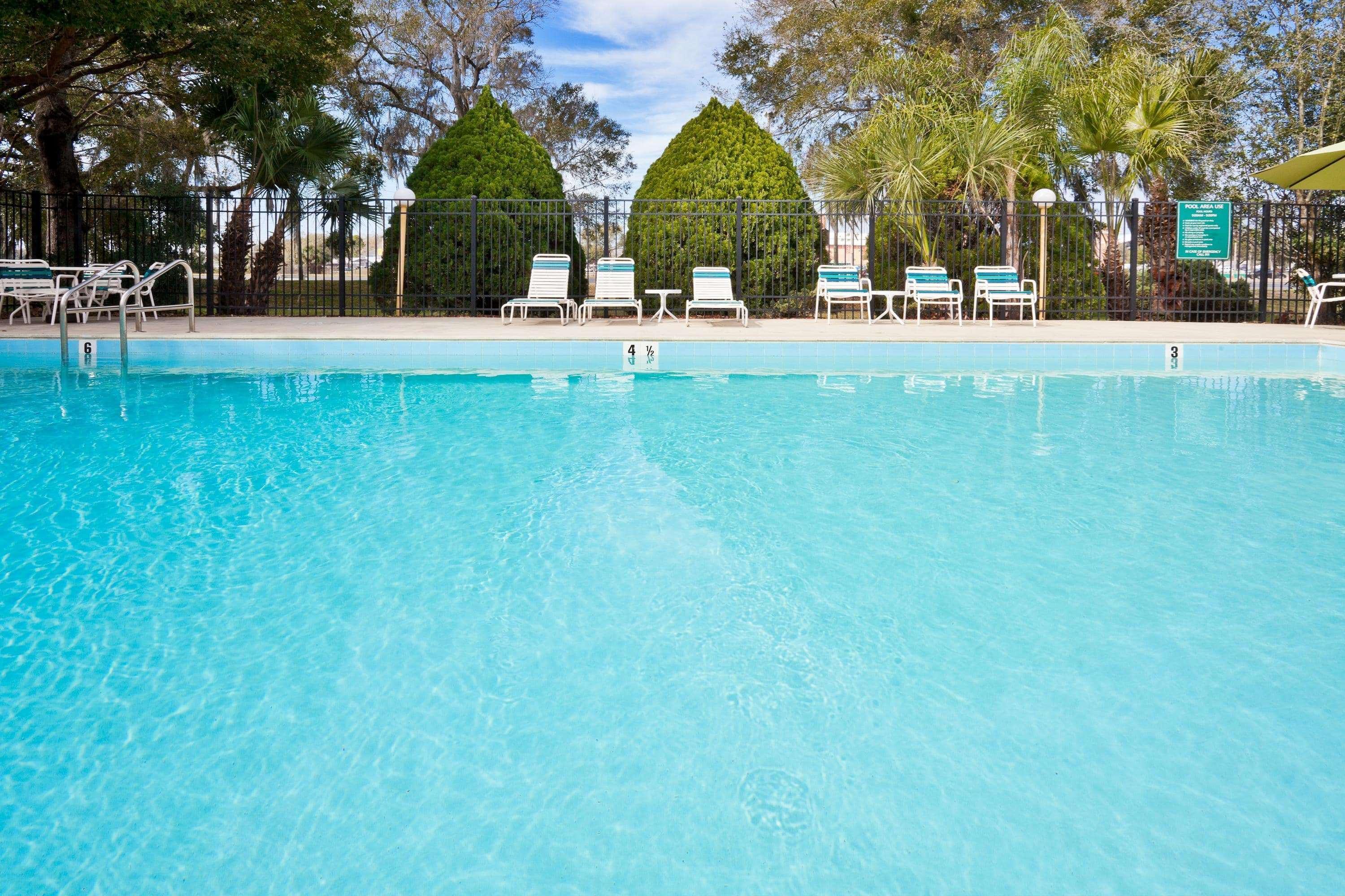 La Quinta By Wyndham Tampa Fairgrounds - Casino Hotel Exterior photo